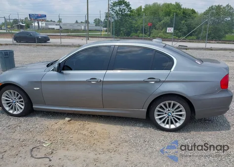 2010 BMW 335I xDrive z USA, uszkodzony, nr VIN WBAPL3C52AA408071
